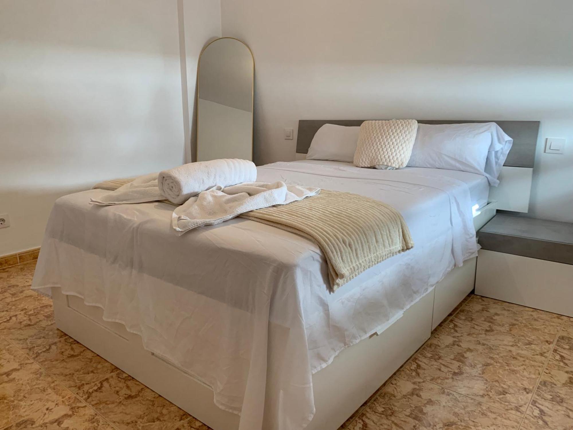 Appartement Pisos Baraja Gl à Madrid Extérieur photo