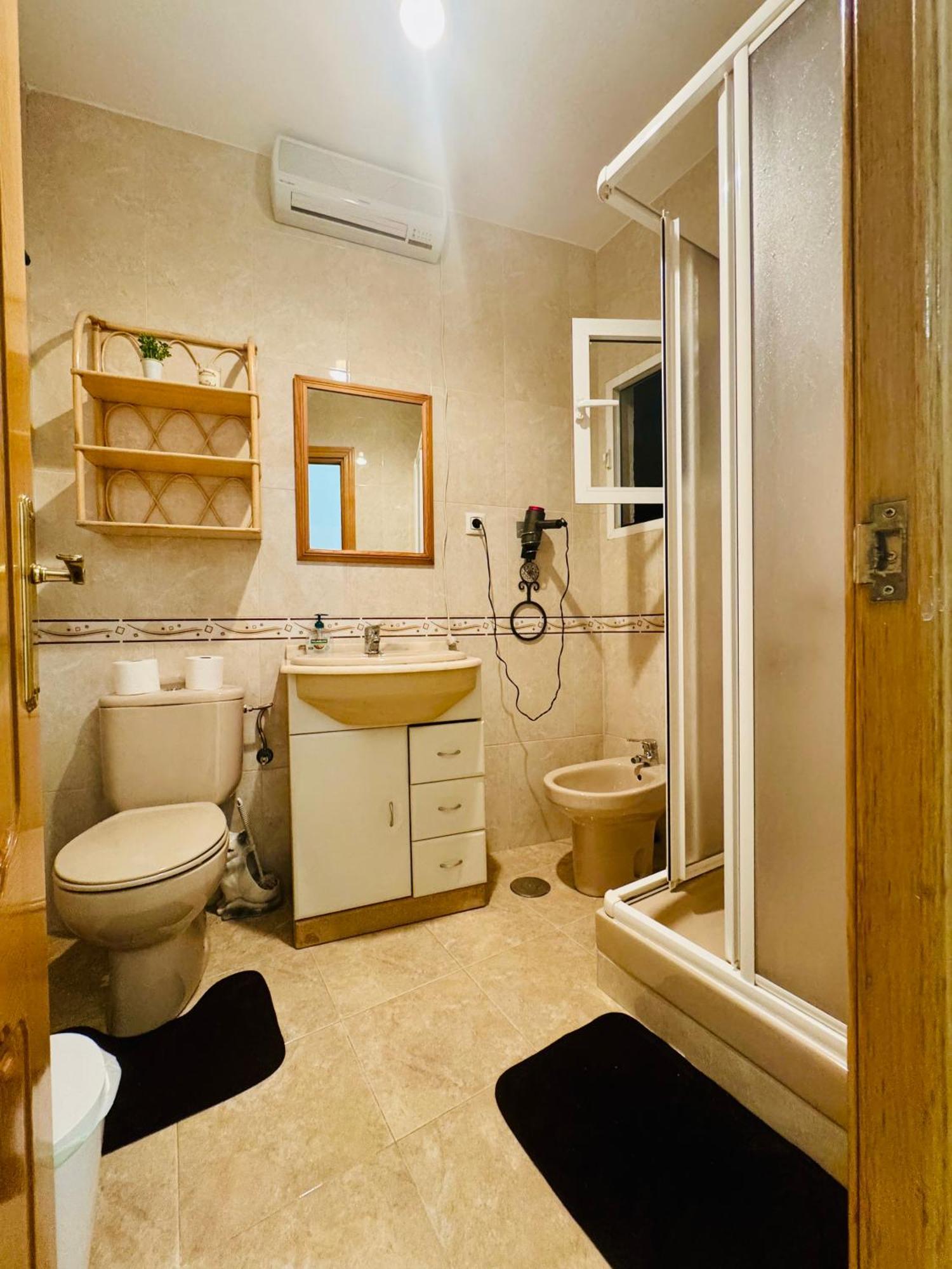 Appartement Pisos Baraja Gl à Madrid Extérieur photo