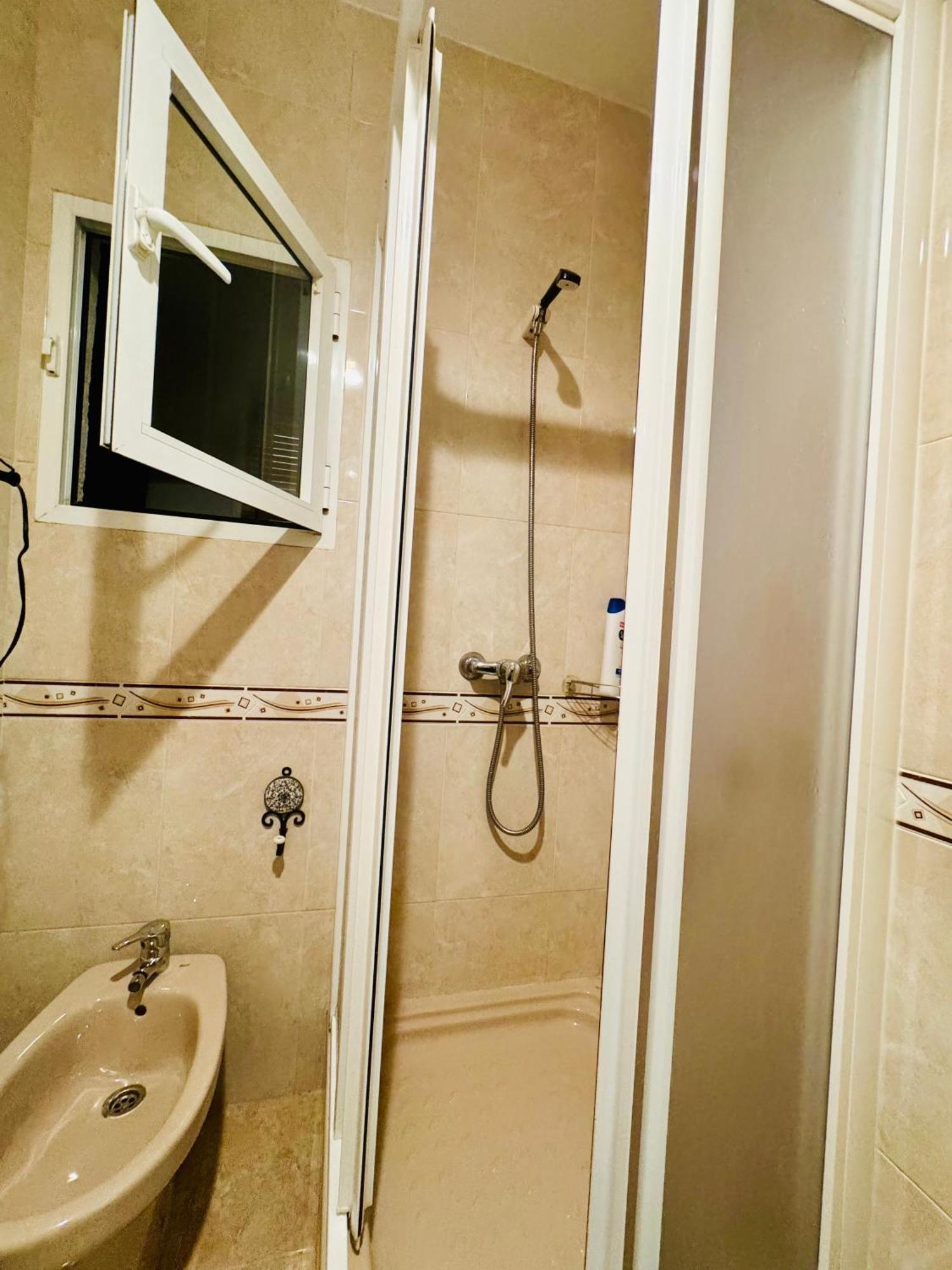 Appartement Pisos Baraja Gl à Madrid Extérieur photo