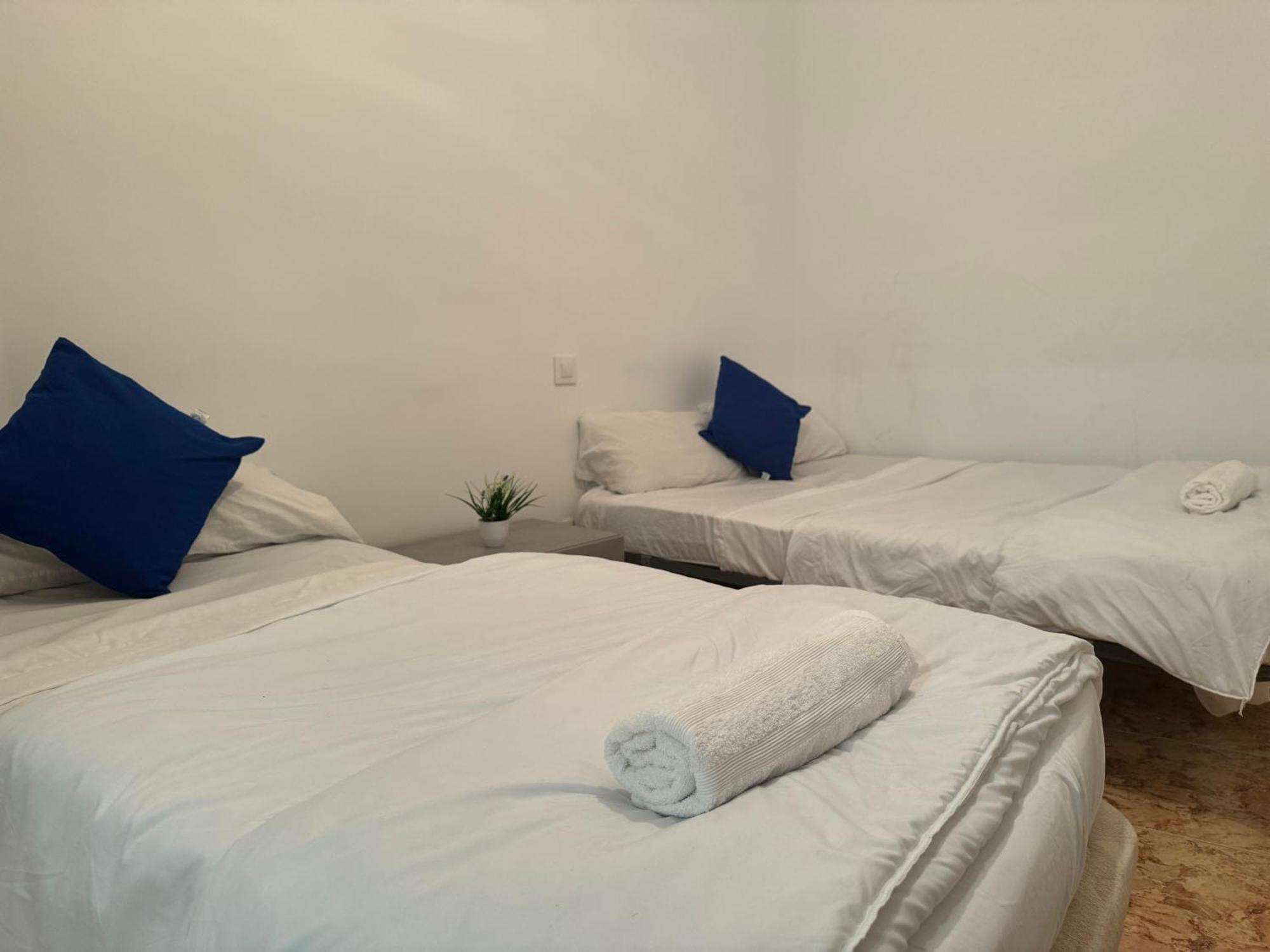 Appartement Pisos Baraja Gl à Madrid Extérieur photo